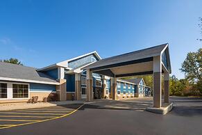 AmericInn by Wyndham Douglas/Saugatuck