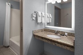 AmericInn by Wyndham Douglas/Saugatuck