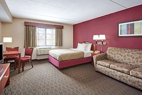 AmericInn by Wyndham Douglas/Saugatuck