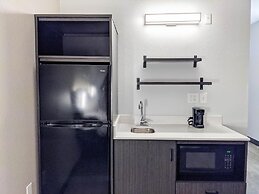 Studio 6 Pensacola, FL - West I-10