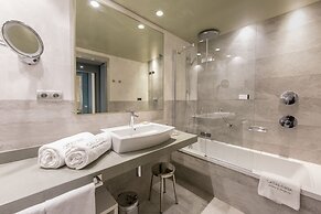 Catalonia Granada Hotel