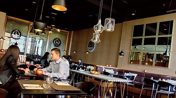 Oca Puerta del Camino Hotel