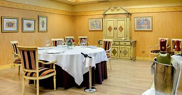 Oca Puerta del Camino Hotel