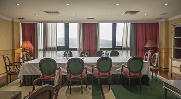 Oca Puerta del Camino Hotel