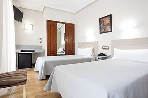 Tibur Hotel