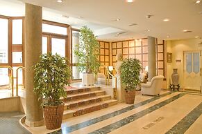 Tibur Hotel