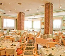 Tibur Hotel