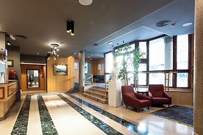 Tibur Hotel