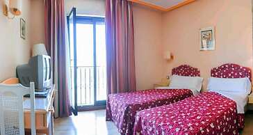 Tibur Hotel