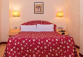 Tibur Hotel