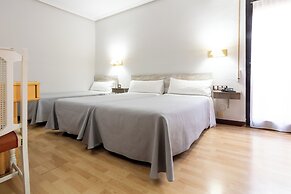 Tibur Hotel