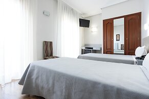 Tibur Hotel