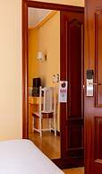 Tibur Hotel