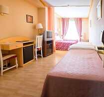Tibur Hotel