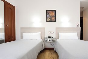 Tibur Hotel