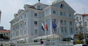 Hotel Hoyuela