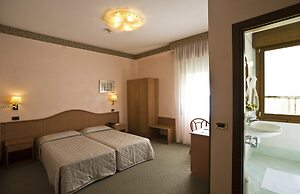 Villa Tiziana Hotel