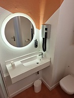 ibis Styles Toulon Centre Port