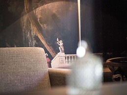 Aigle Noir Hotel Fontainebleau -  MGallery Collection