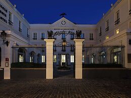 Aigle Noir Hotel Fontainebleau -  MGallery Collection