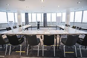 Garner Hotel Berlin - Spandau