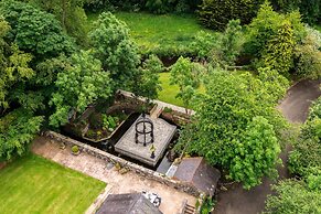 Dunadry Hotel and Gardens