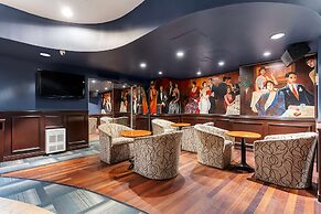 Best Western Ville-Marie Montreal Hotel & Suites