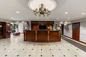 Best Western Ville-Marie Montreal Hotel & Suites