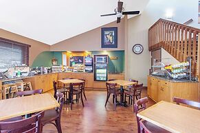 AmericInn by Wyndham St. Cloud MN I-94