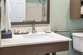 La Quinta Inn & Suites by Wyndham Newport