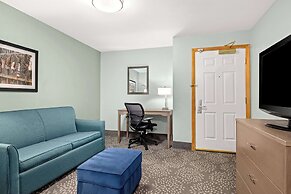 La Quinta Inn & Suites by Wyndham Newport