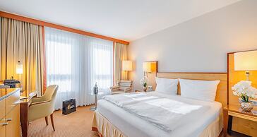 The Q - Quadro City Hotel