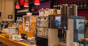 The Q - Quadro City Hotel