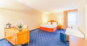 The Q - Quadro City Hotel