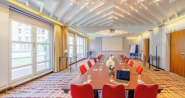 The Q - Quadro City Hotel