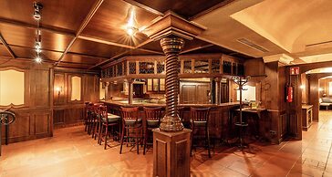 The Q - Quadro City Hotel