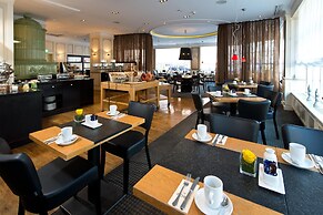 The Q - Quadro City Hotel