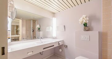 The Q - Quadro City Hotel