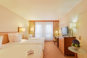 The Q Quadro City Hotel