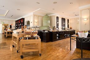 The Q - Quadro City Hotel