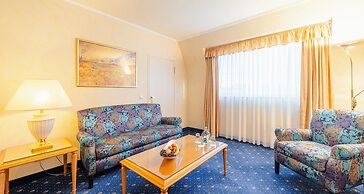 The Q - Quadro City Hotel