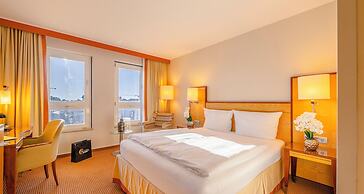 The Q - Quadro City Hotel