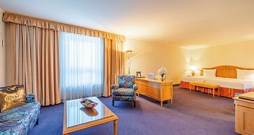 The Q - Quadro City Hotel