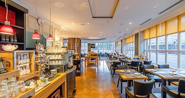 The Q - Quadro City Hotel