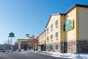 La Quinta Inn & Suites by Wyndham Erie