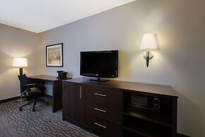 La Quinta Inn & Suites by Wyndham Erie