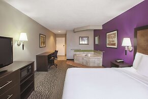 La Quinta Inn & Suites by Wyndham Erie