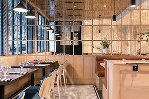 Best Western Plus Baker Street Inn