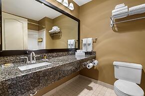 Best Western Plus Baker Street Inn