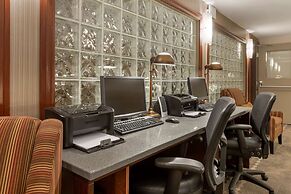 Best Western Plus Baker Street Inn